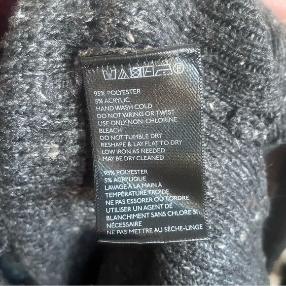 Elbow patch cable knit crew sweater - Picture 7 of 7